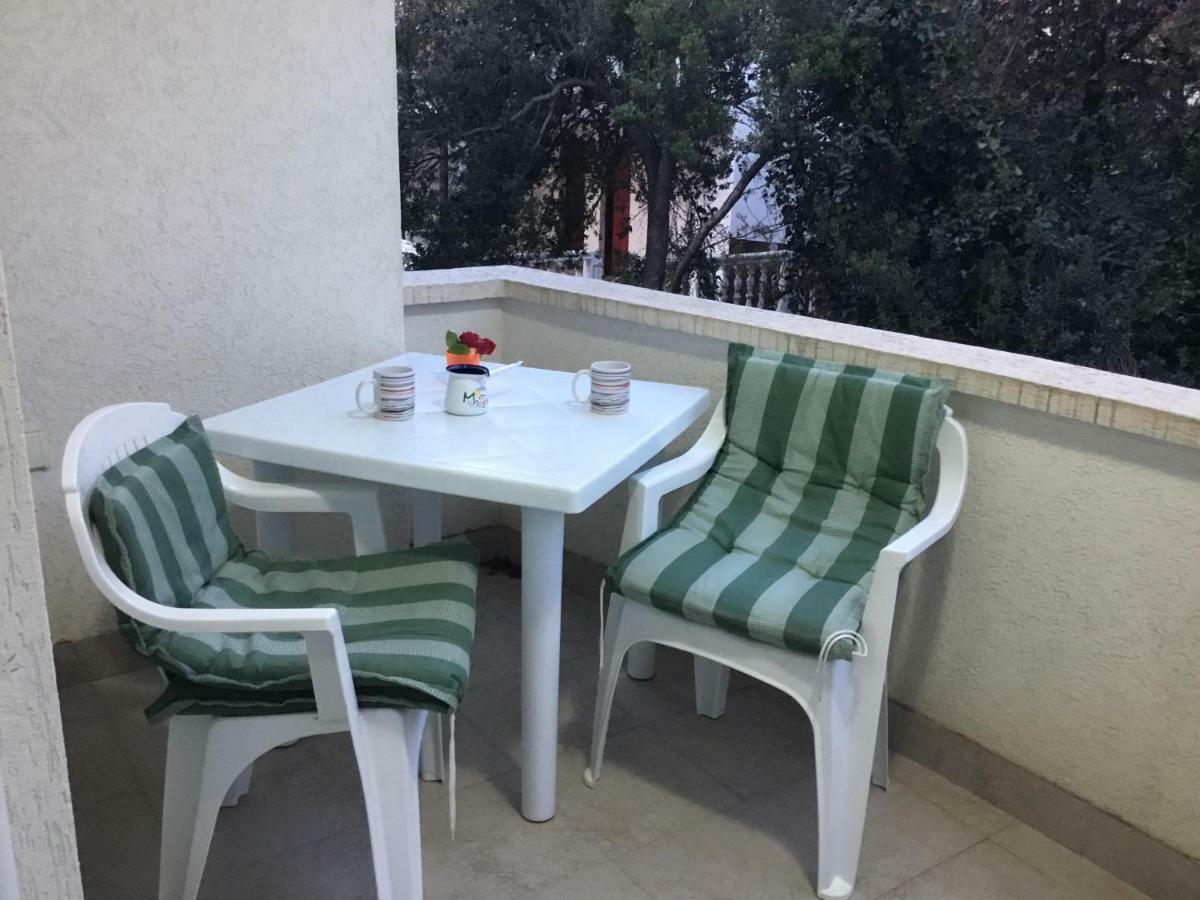 Dk Apartmani Dobra Voda Dış mekan fotoğraf